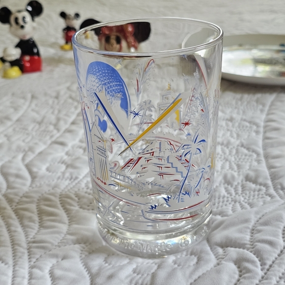 Disney Sorcerer Glass, Vintage McDonald's Walt Disney World 25th Anniversary - Picture 2 of 10